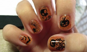 Color-Changing Trick-or-Treat Nail Polish by Del Sol