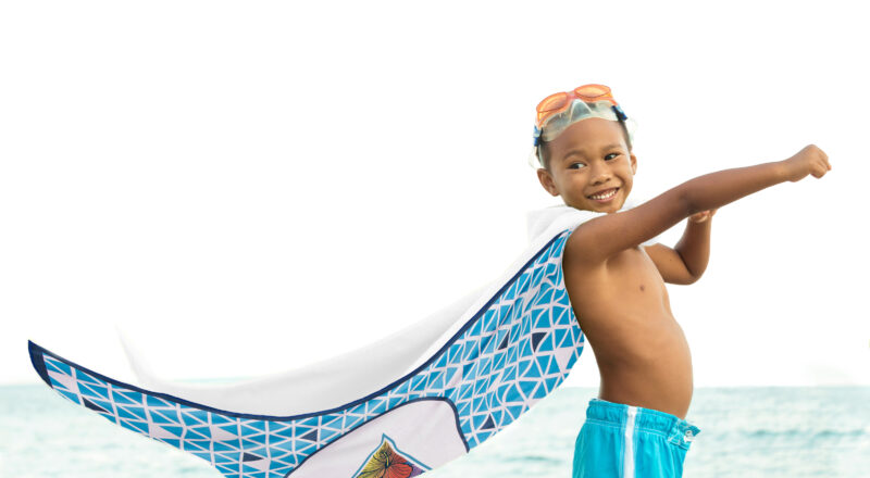 del-sol-color-changing-beach-towel-boy